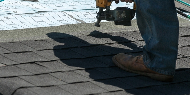 How Emergency Roof Repair Work Saves You Thousands in Water Damage