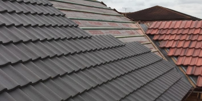 Stopping Leaking Roofs Before Water Causes Serious Property Damage